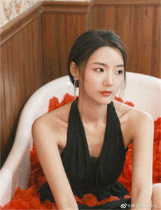小sao货揉揉你的奶真大电影-好姐妹