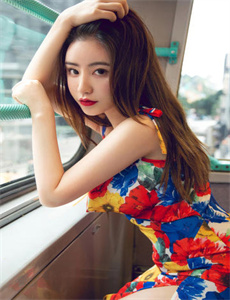 张玉婧-微笑19秒群演小哥火了:平时也这么笑