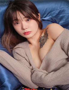 动漫美女泳装-好儿子妈让你爽